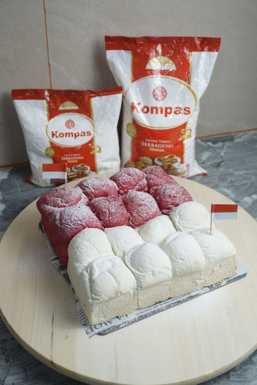 soft bun merah putih