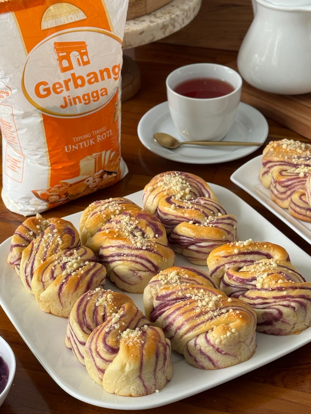Ube Swirl Bun