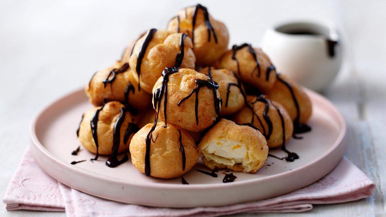 profiteroles