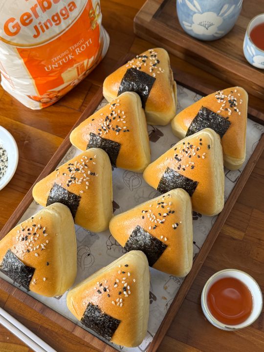 Red Beans Matcha Buns