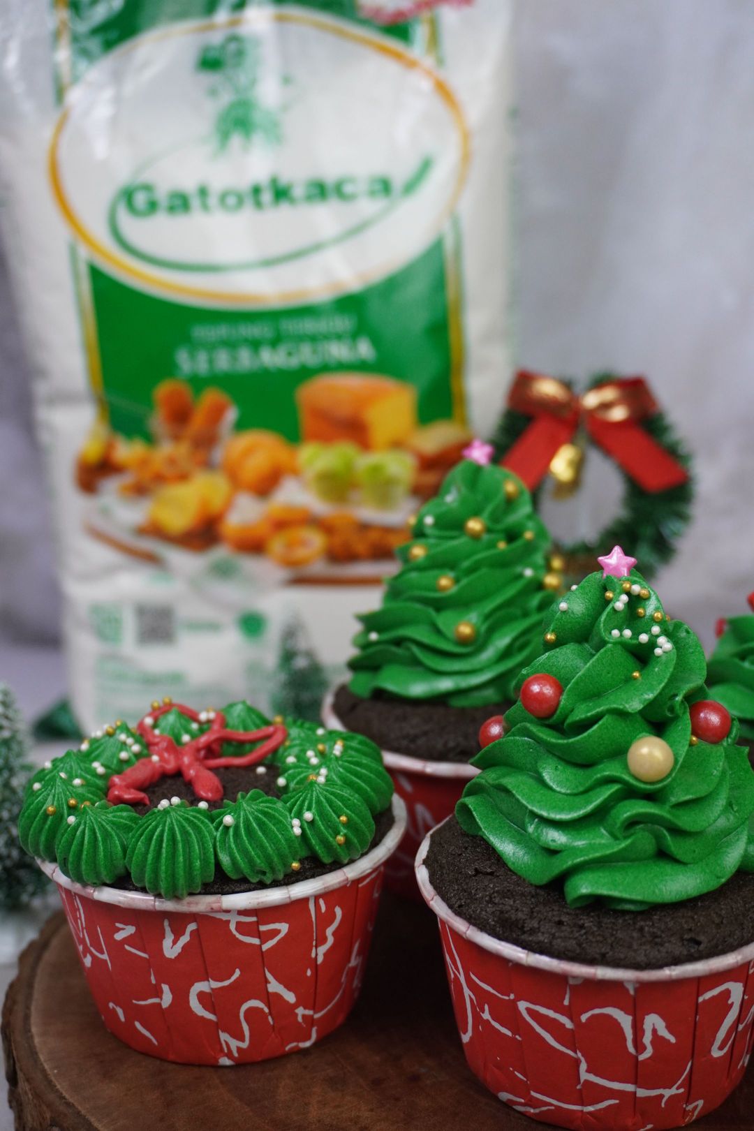 christmast tree cup cake