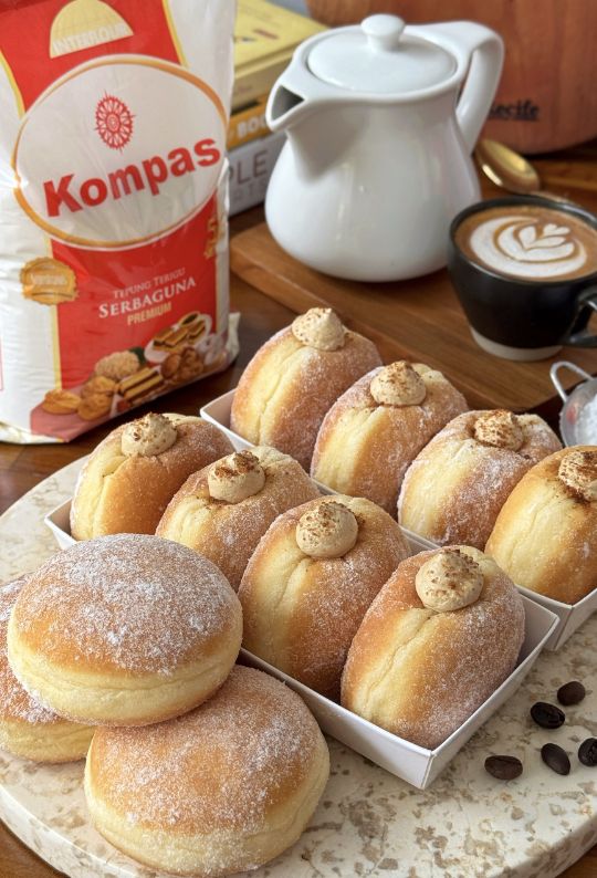 Dalgona Cream Bomboloni