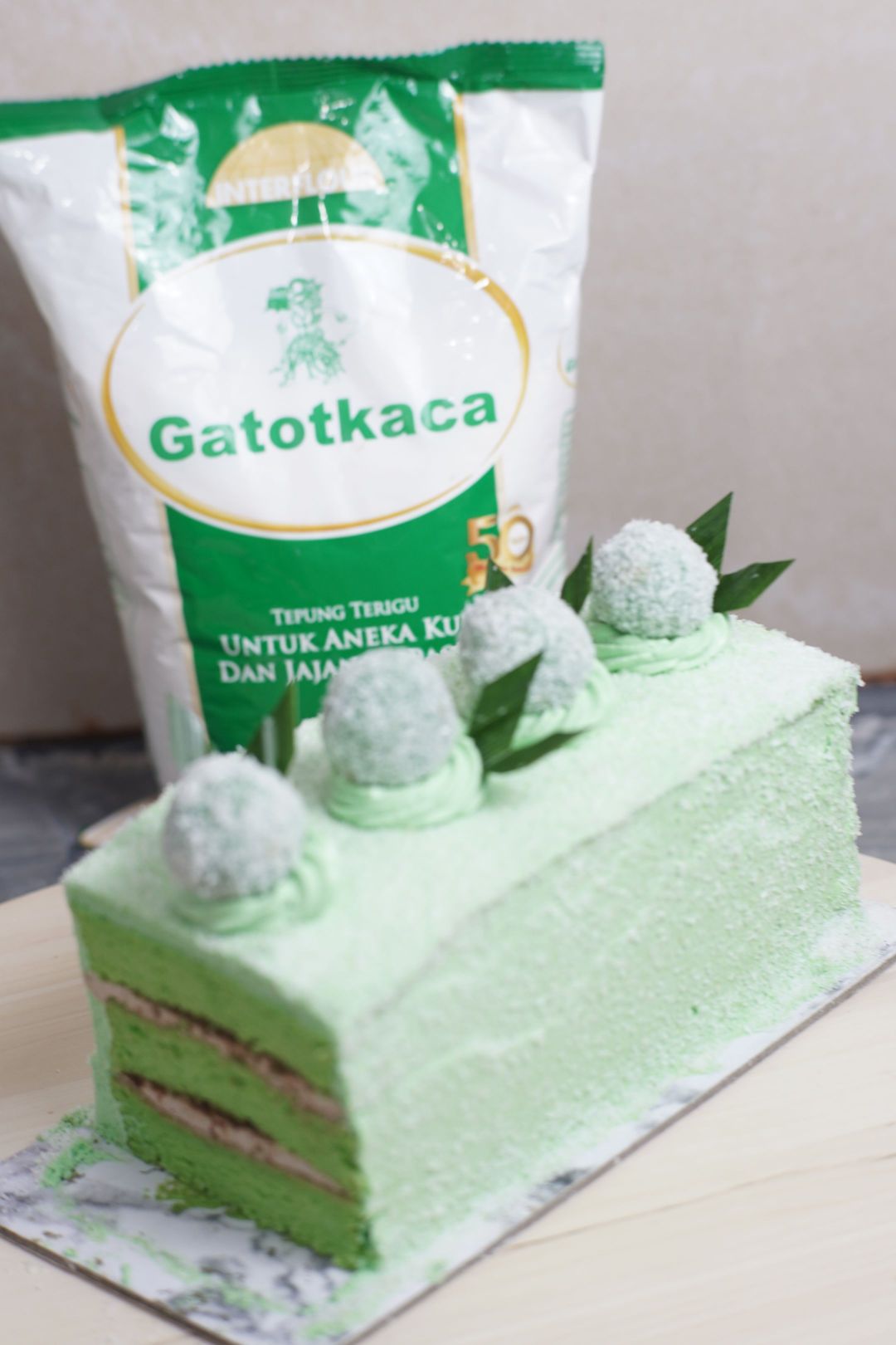 bolu klepon