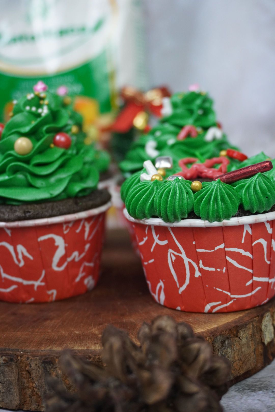 christmast tree cup cake