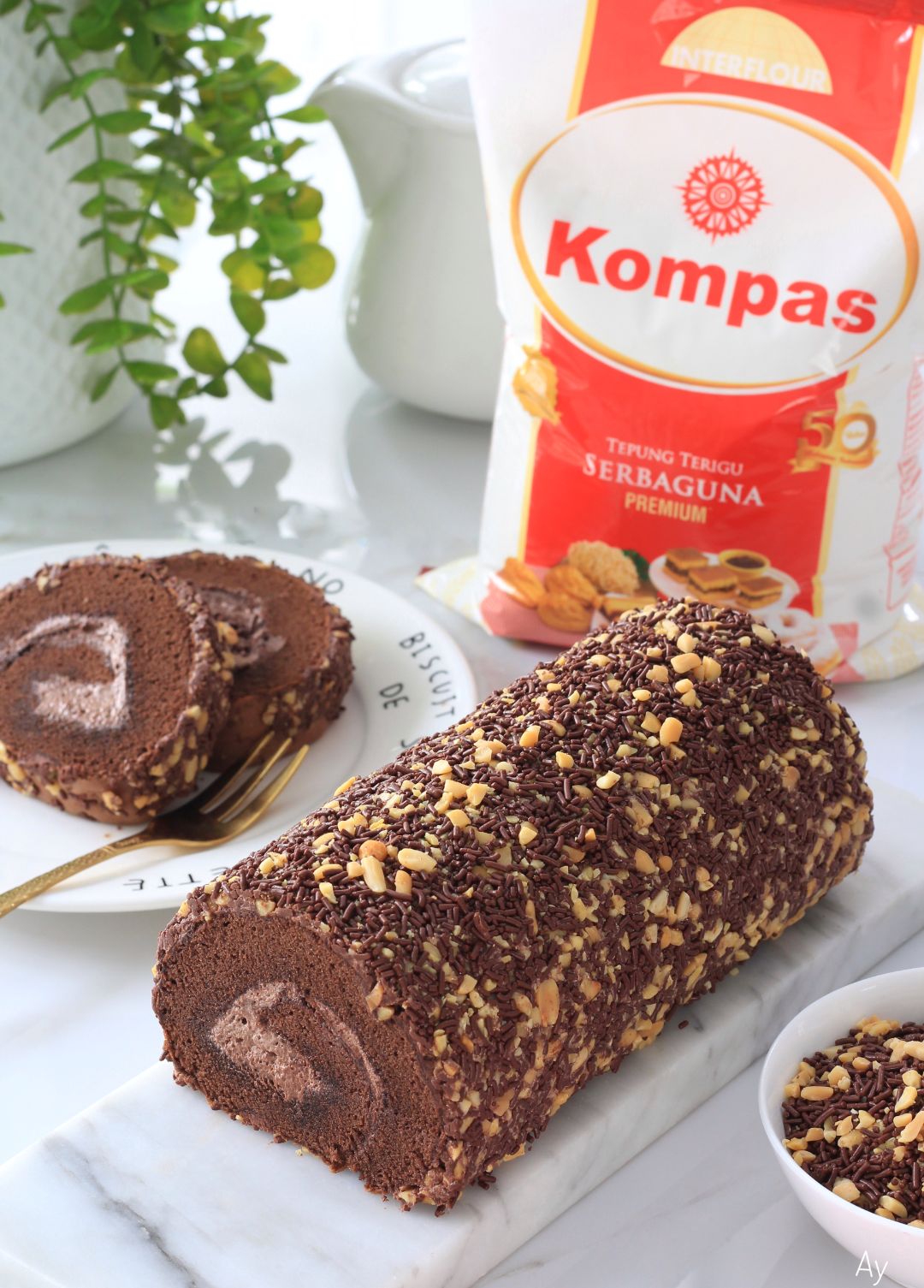 Choco Peanut Roll Cake