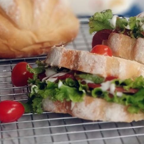 milk hearth bread sandwich