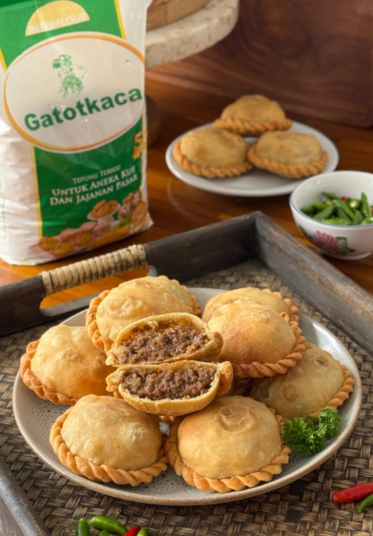 Pastel UFO Beef Bulgogi